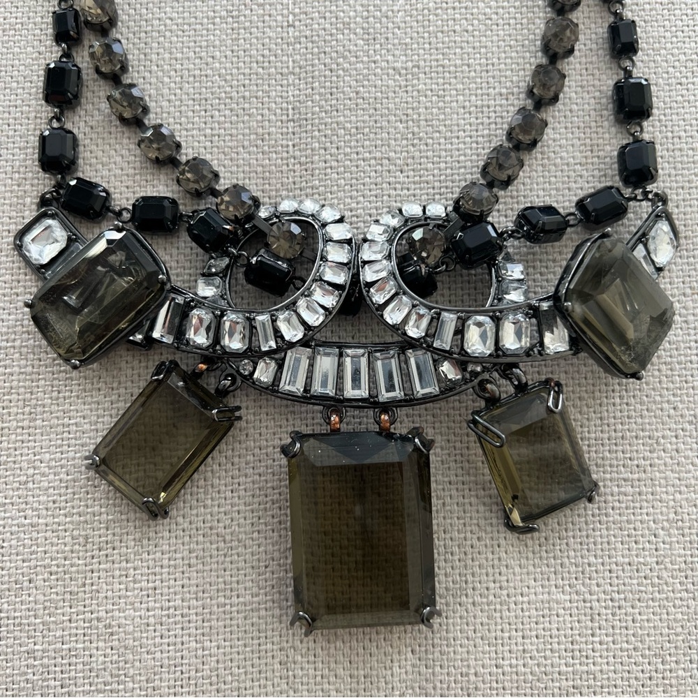 BCBGMaxAzria • Vintage Crystal Victorian Statement Necklace